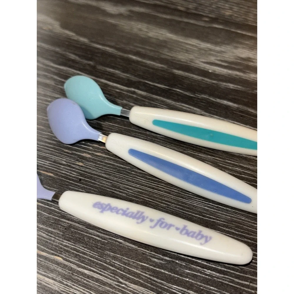 ESPECIALLY FOR BABY Heat Sensing, Color Change Soft Tip Spoon. Set‎ of 3